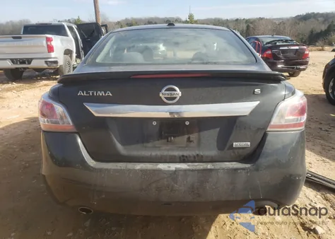 2015 Nissan Altima 2.5 z USA, uszkodzony, nr VIN 1N4AL3AP5FN902671